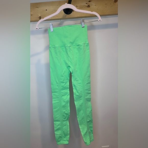 NWOT Free People Movement Neon Green Perforated 7/8 High Waist Leggings - Picture 5 of 7